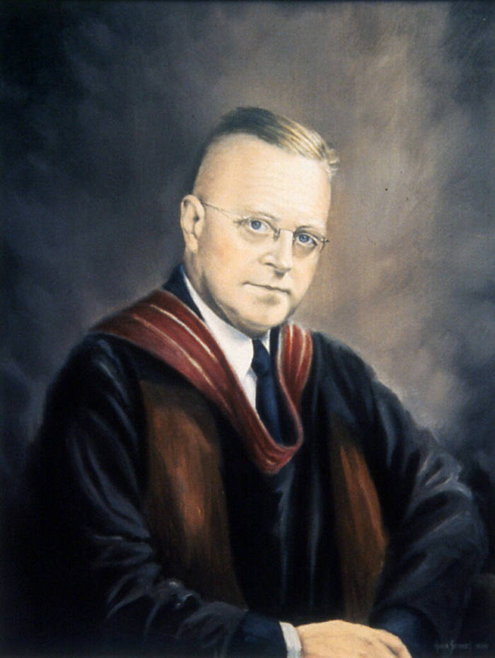 Portrait of Dr. Andrew L. MacNabb